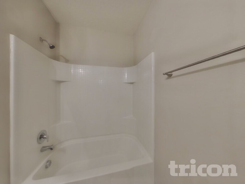 Building Photo - 5131 Star Ruby Ave