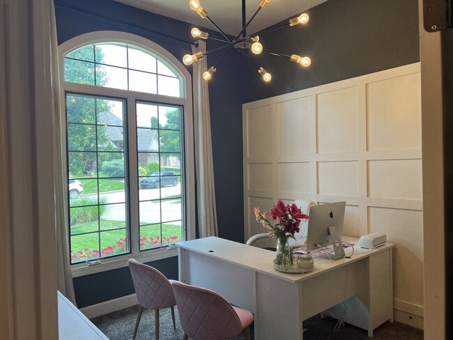Building Photo - Executive Rental at The Villages at Wicklo...