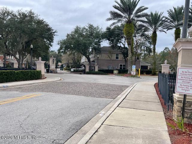 Building Photo - 5978 Pavilion Dr