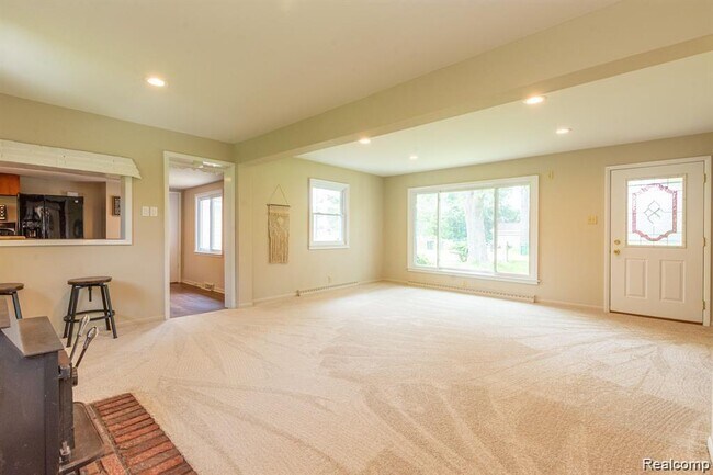 Building Photo - 2754 Candlewick Dr