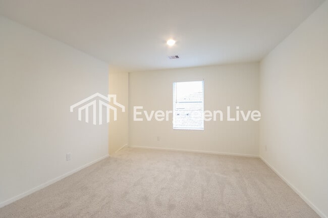 Building Photo - 31428 Moore Rd