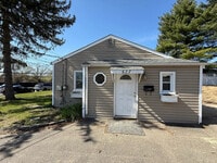 Building Photo - 627 Mola Blvd