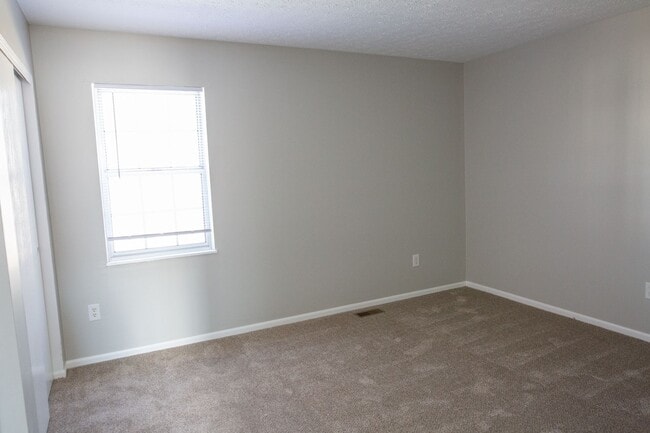 Building Photo - 7778 Deercrest Ct