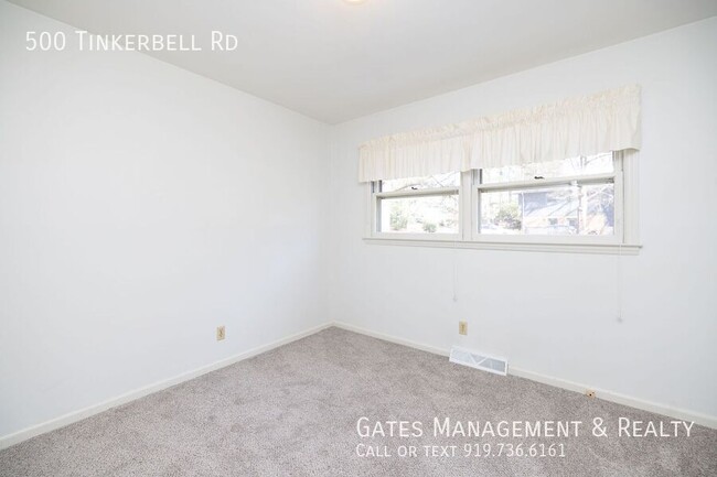 Building Photo - **MOVE IN SPECIAL-$500 OFF FIRST MONTH'S R...