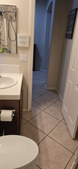 Building Photo - 395 Plaza Calimar