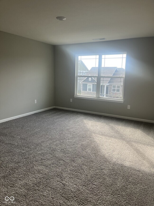 Building Photo - 2607 Plano Dr