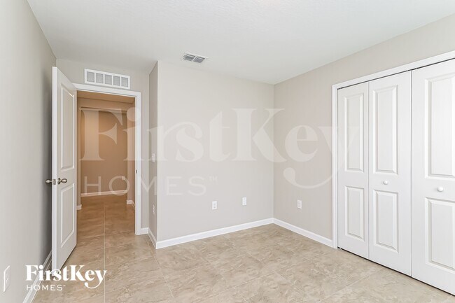 Building Photo - 215 Southern Breeze Lp