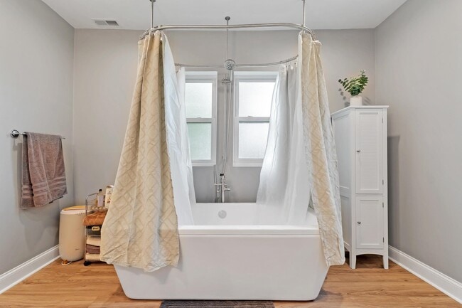 Building Photo - 1328 Enslow Blvd