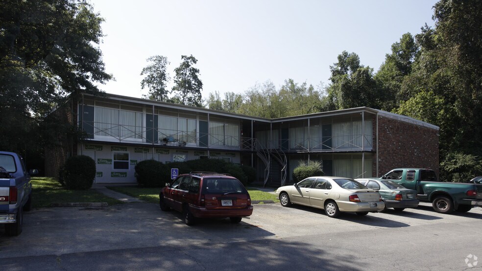 Primary Photo - Secret City Apartments