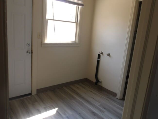 Building Photo - Cozy and Spacious Home for Rent