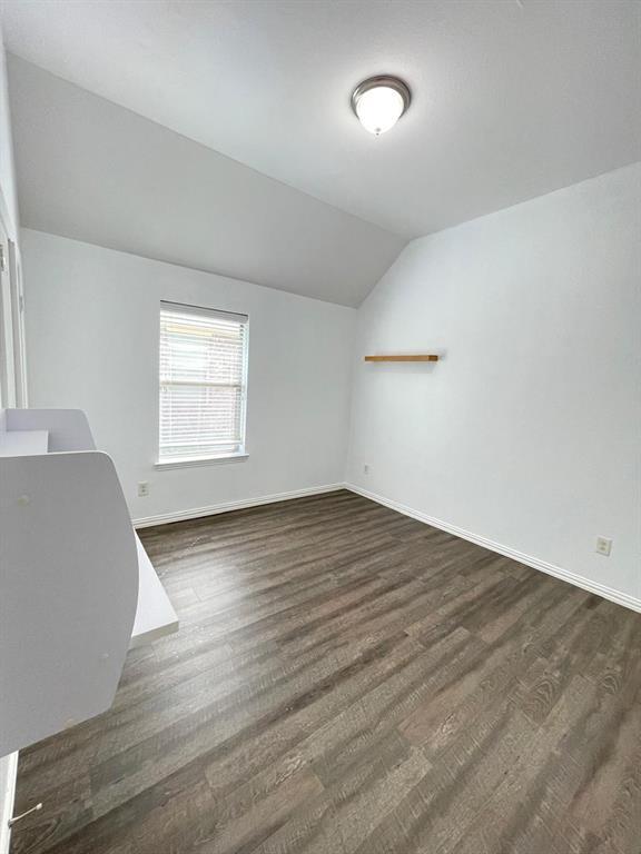 Building Photo - 26503 Grey Sparrow Dr