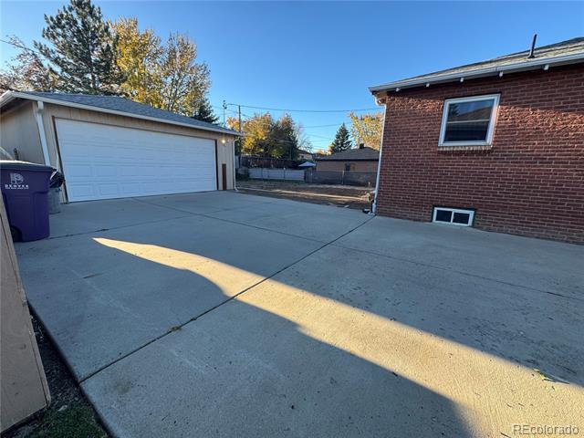 Building Photo - 2189 S Xavier St