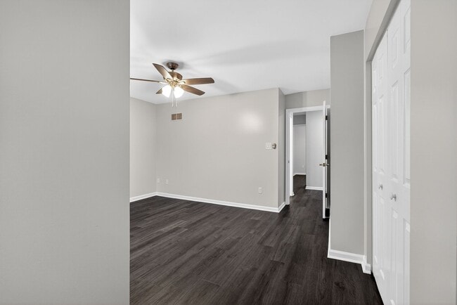 Building Photo - Move-In Ready 3BR Townhome – Deck, Yard & Finished Basement *OPEN HOUSE 3/14/26 1PM-3PM *