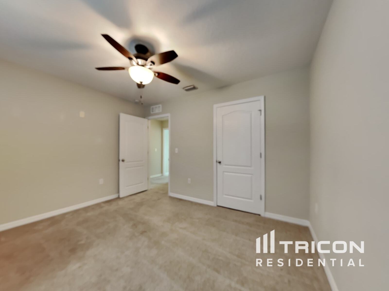 Building Photo - 10442 Whispering Hammock Dr