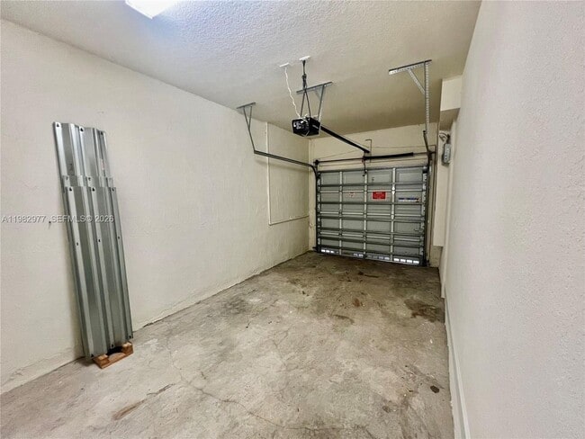 Building Photo - 11989 SW 150th Pl