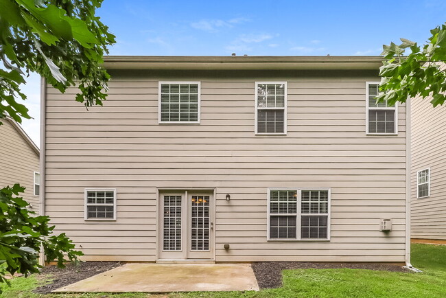 Building Photo - 529 Crestmont Ln