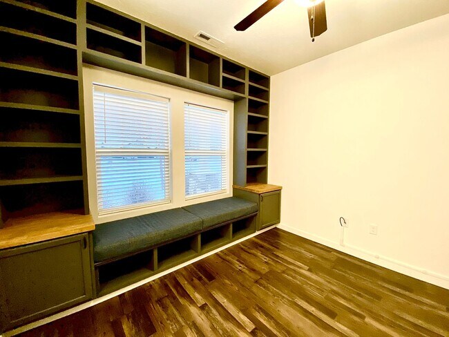 Building Photo - Beautiful 4 Bedroom, 4 Car Garage With Small Trailer Parking in Star - Available NOW