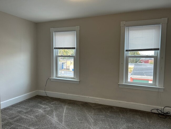 Building Photo - Updated 3-Bedroom, 1-Bathroom Home in Lancaster with Private Yard!