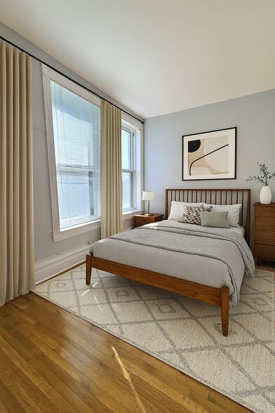 Virtually Staged - 112 W Washington Blvd