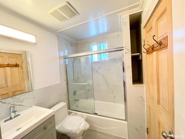 Building Photo - 2 Brighton Ave