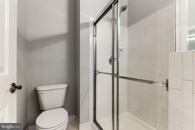 Building Photo - 953 Harrison Cir