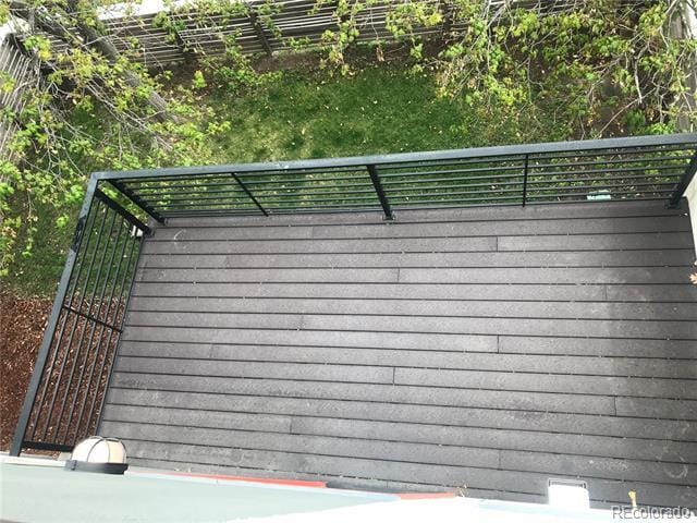 Building Photo - 1883 Vine St