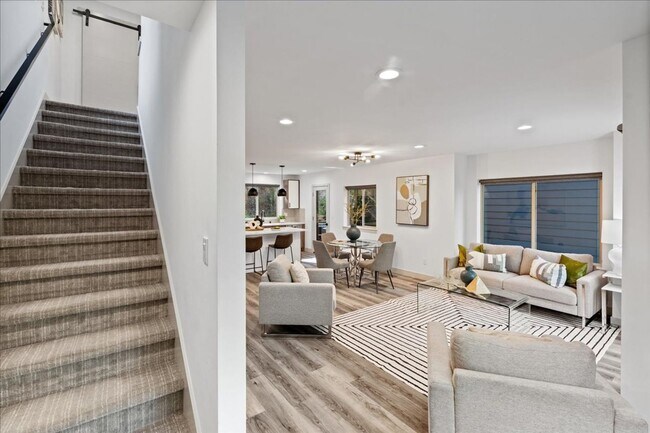 Building Photo - West Seattle - 3 Bedroom - 2.5 Bathroom w/ AC!