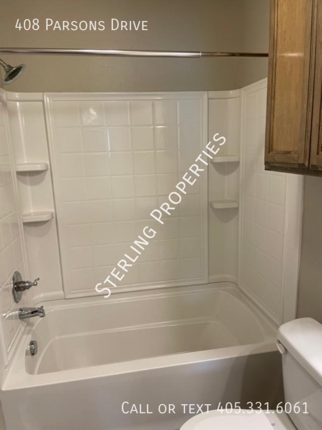 Building Photo - 408 Parsons Dr