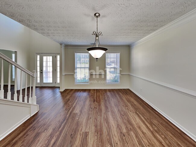 Building Photo - 169 Maxton Ave