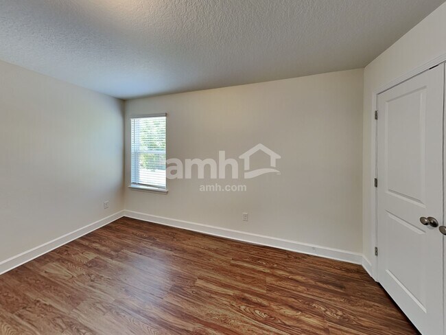 Building Photo - 105 Moultrie Crossing Ln