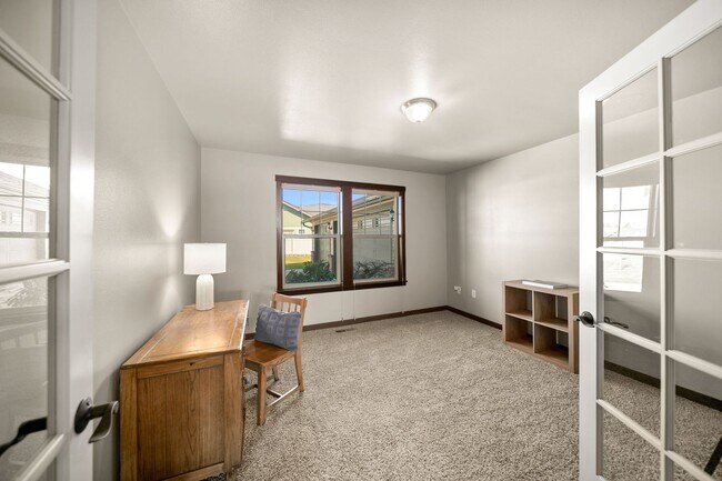 Building Photo - 229 Sun Valley Dr