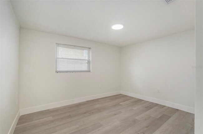 Building Photo - 15606 Allmand Dr