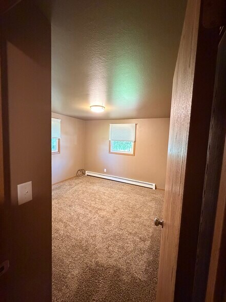 Building Photo - 2074 Marlee Ln