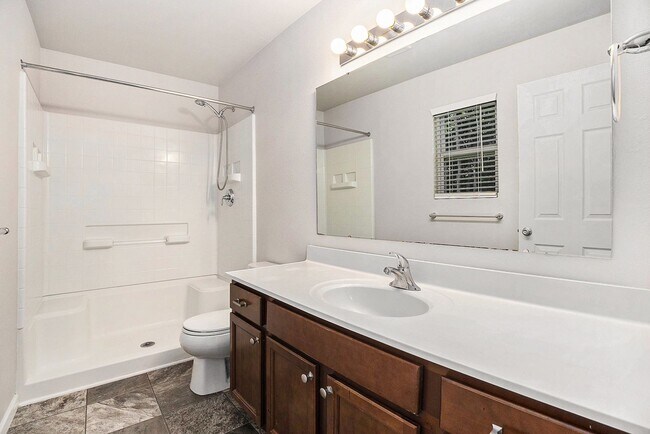Building Photo - Outstanding 4 Bedroom Home with Great Schools!