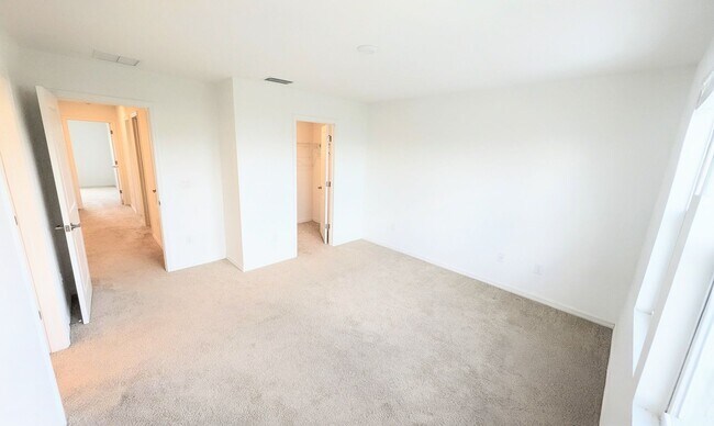 Building Photo - Annual UNfurnished 3/ 2 1/2 townhome in great location near I-75 at Skye Ranch