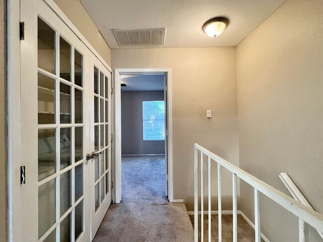 Building Photo - Cozy condo in Euless!!!