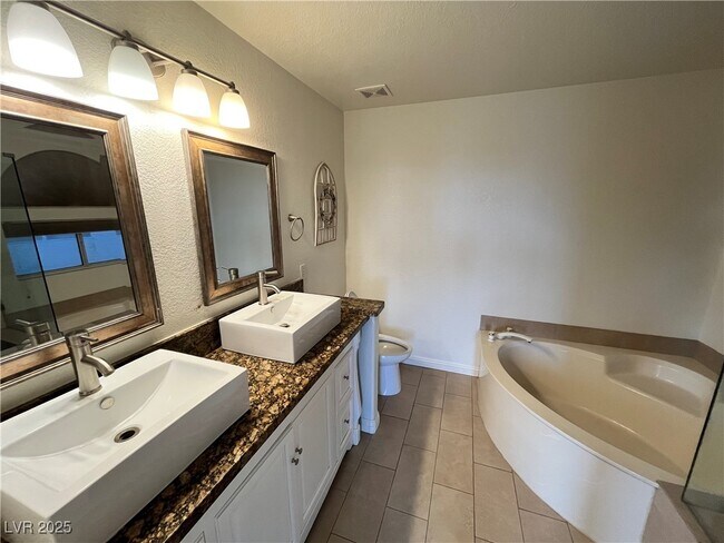 Building Photo - 3572 Tobel Spring Dr