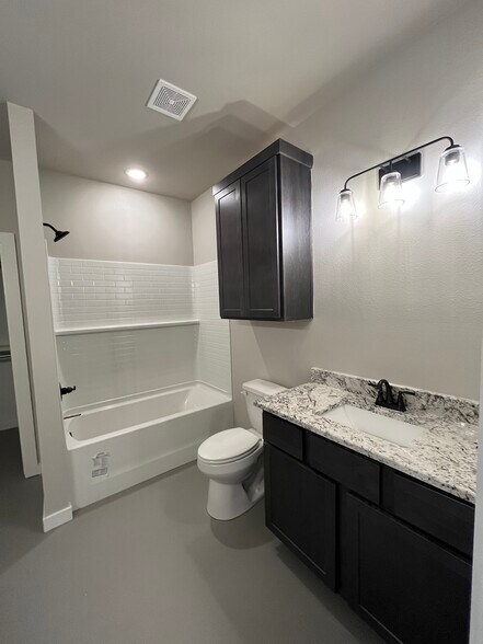 Building Photo - 11000 County Road 152 W