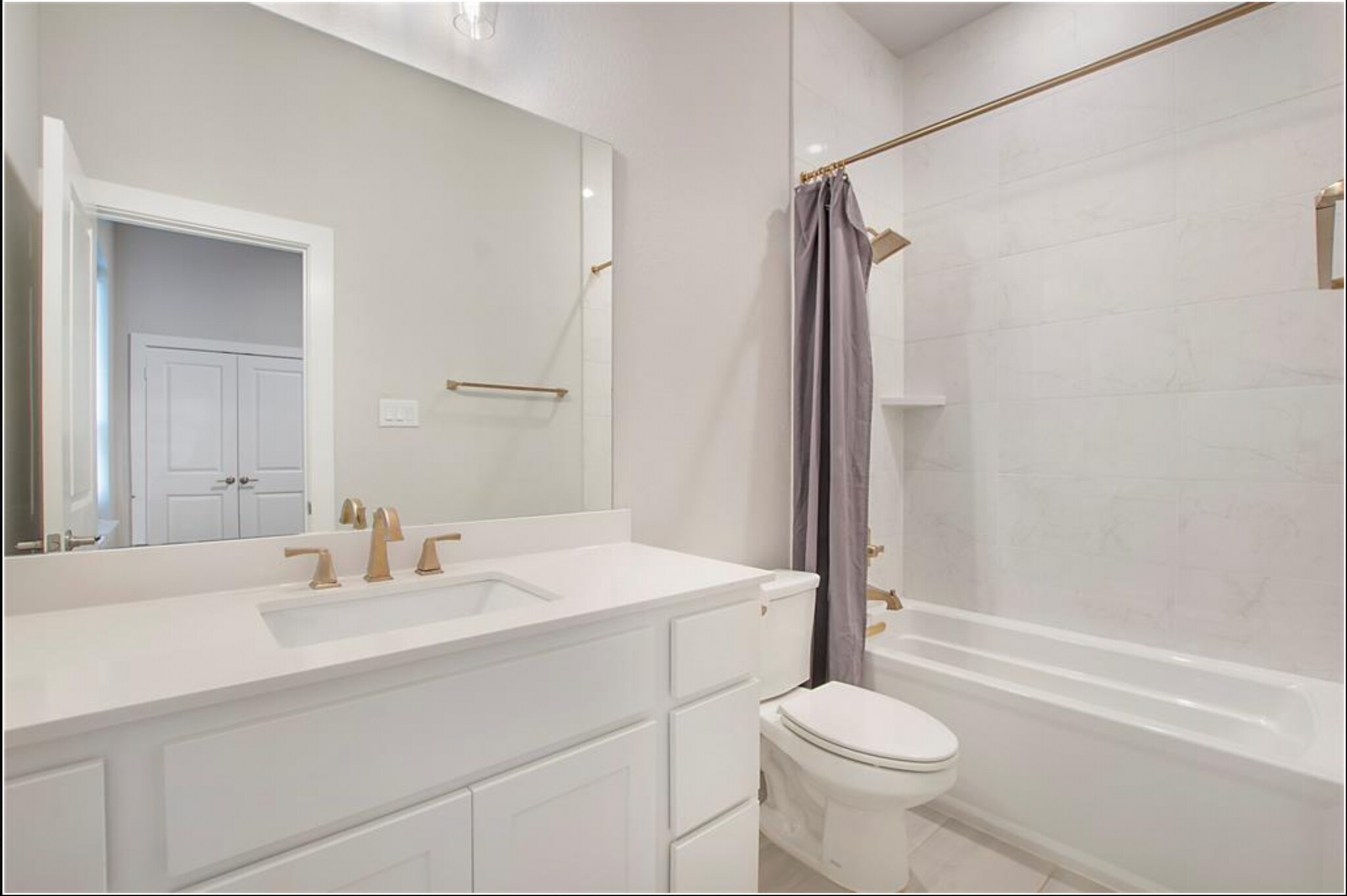 Building Photo - 1005 Cavour Pl