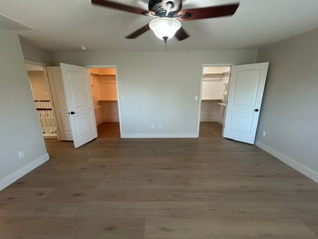 Building Photo - 2 Story house in Cul-De-Sac