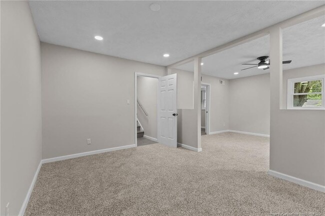 Building Photo - 7326 Hyannis Dr
