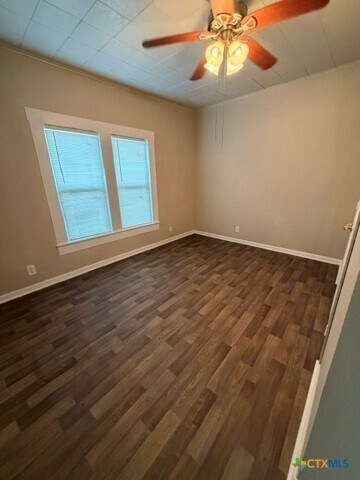 Building Photo - 322 W Austin St