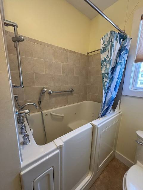 Building Photo - 527 Alexander St