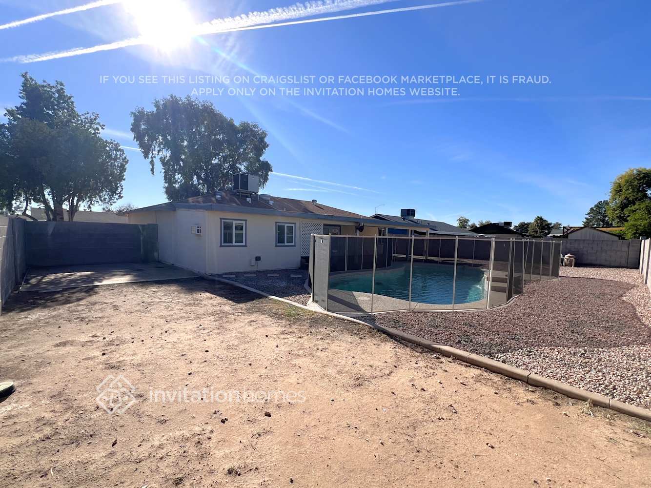 Building Photo - 2926 E Escondido Ave