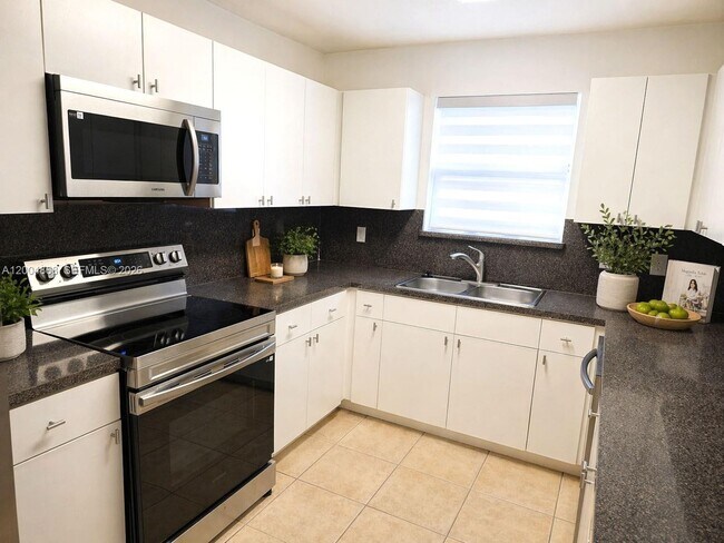 Building Photo - 2309 Liberty St