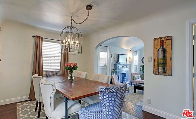 Building Photo - 2315 Cochran Ave