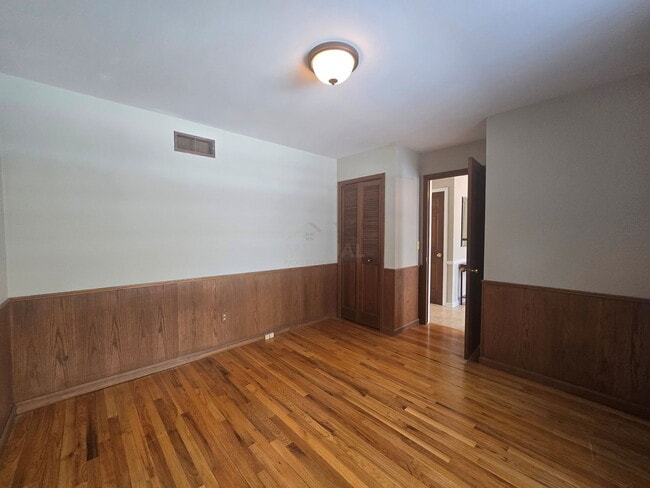 Building Photo - 33811 Hunters Pointe Rd