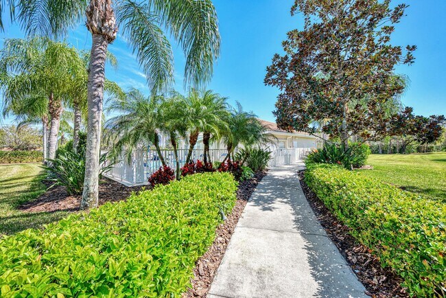 Building Photo - Beautiful 3/2 in Tara Community