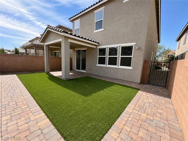Building Photo - 8768 Rio Andir Ave