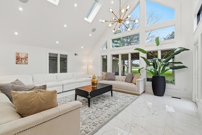 Building Photo - 8661 Craigston Ct